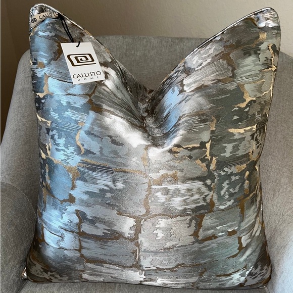 1-NWT CALLISTO HOME DECORATIVE PILLOW ( Please read description for details) - Picture 7 of 13